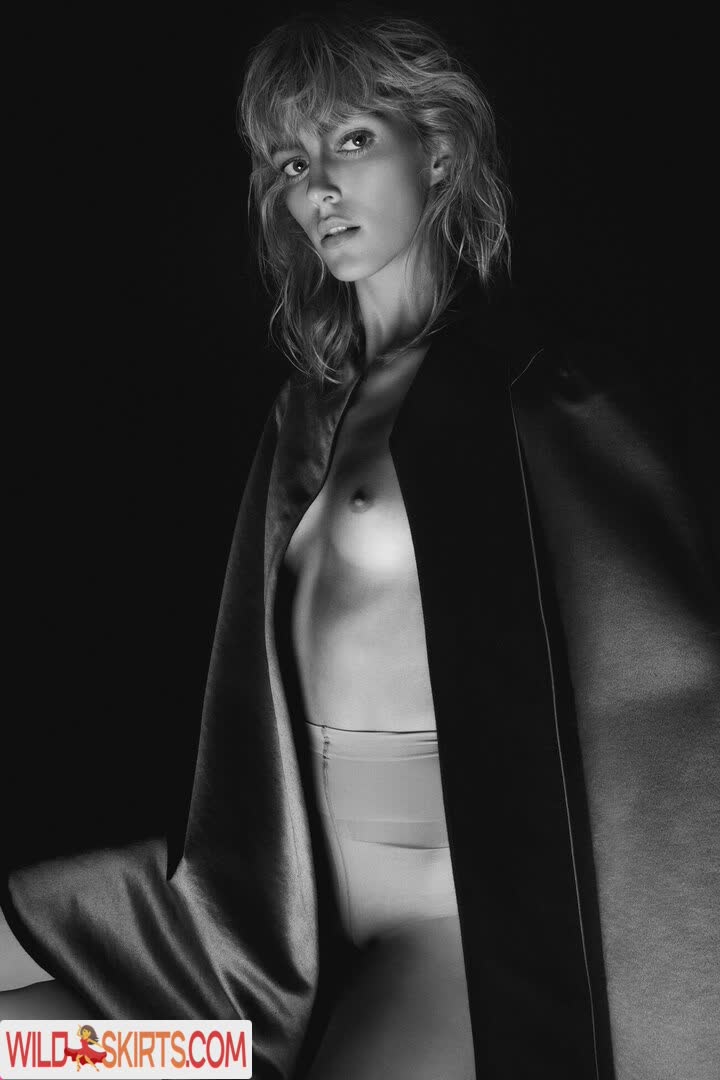 Anja Rubik / anja_rubik nude Instagram leaked photo #16