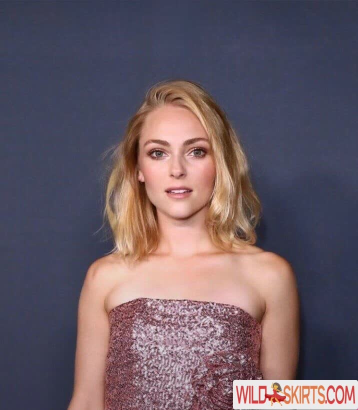 AnnaSophia Robb nude leaked photo #4