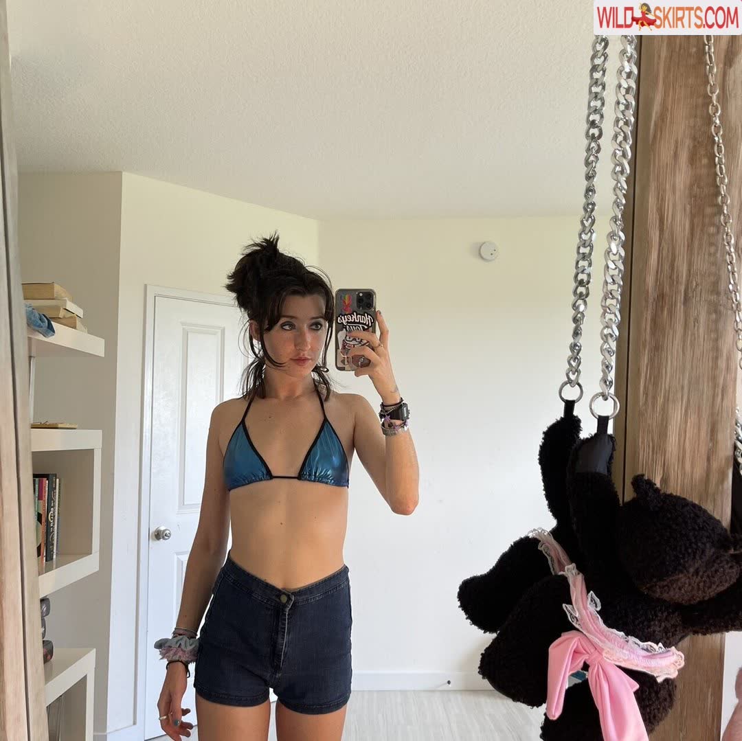 Anne Frank / annefrankhouse_official / lil_ann3frank / lilann3frank nude OnlyFans, Instagram leaked photo #123