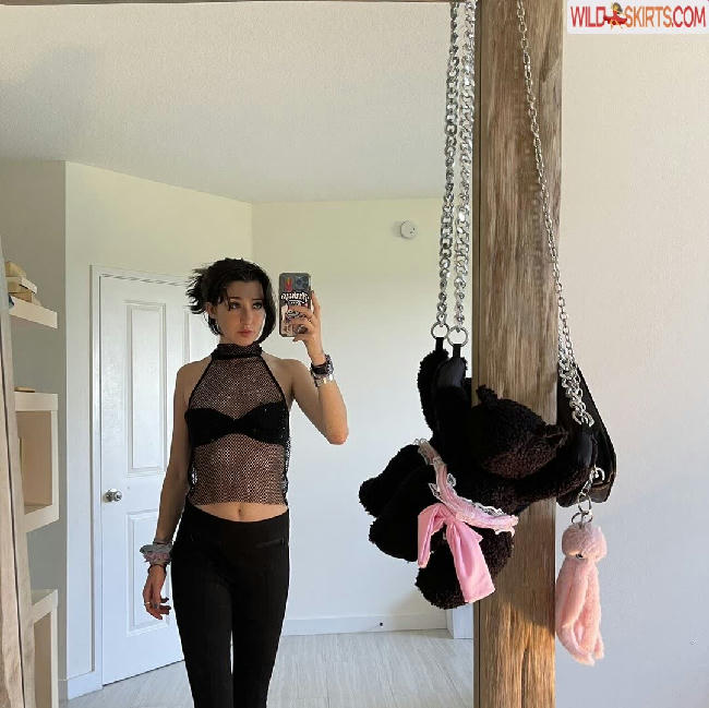 Anne Frank / annefrankhouse_official / lil_ann3frank / lilann3frank nude OnlyFans, Instagram leaked photo #130