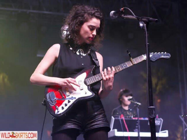 Annie Clark / St. Vincent / annie__clark nude Instagram leaked photo #16