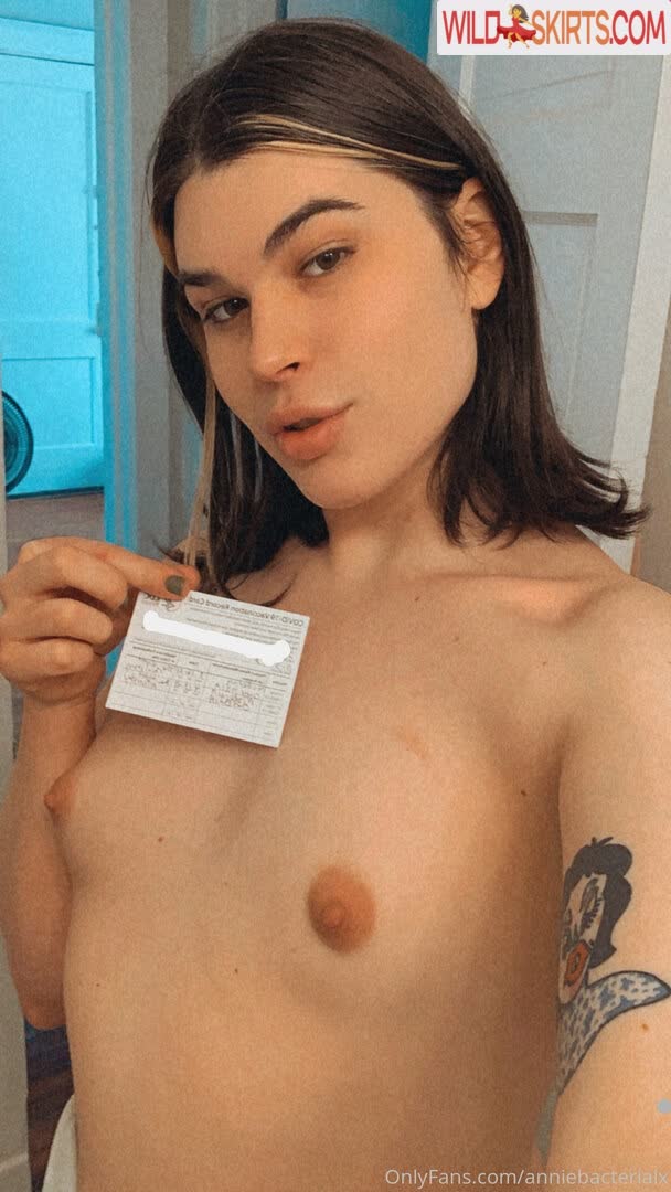 Anniebacterialx nude leaked photo #33