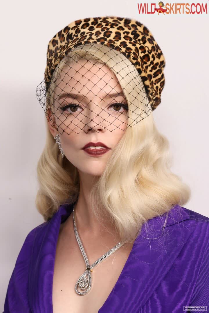 Anya Taylor-Joy / anyataylorjoy / owlicats nude OnlyFans, Instagram leaked photo #13