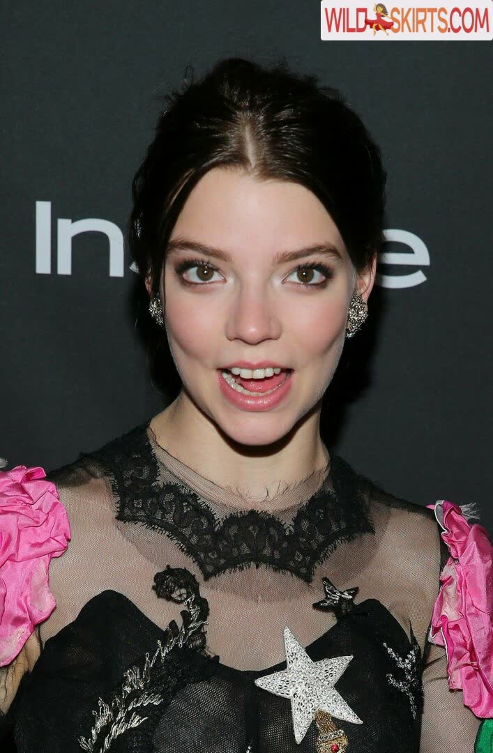 Anya Taylor-Joy nude leaked photo #381