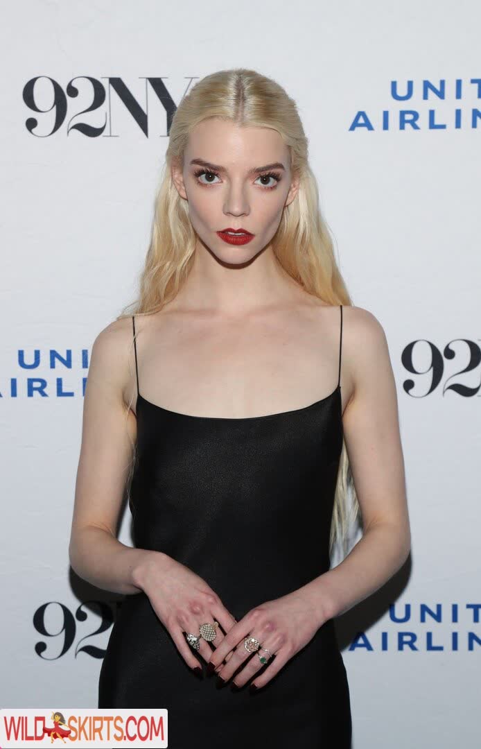 Anya Taylor-Joy / anyataylorjoy / owlicats nude OnlyFans, Instagram leaked photo #10