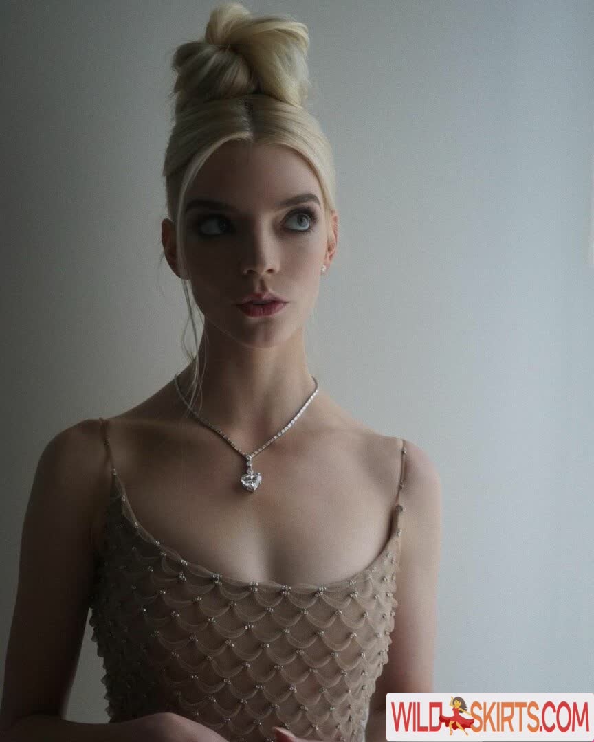 Anya Taylor-Joy / anyataylorjoy / owlicats nude OnlyFans, Instagram leaked photo #14