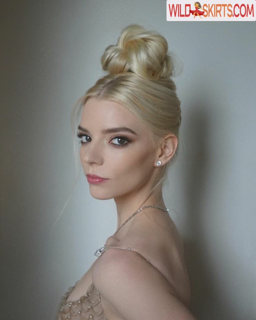 Anya Taylor-Joy / anyataylorjoy / owlicats nude OnlyFans, Instagram leaked photo #4