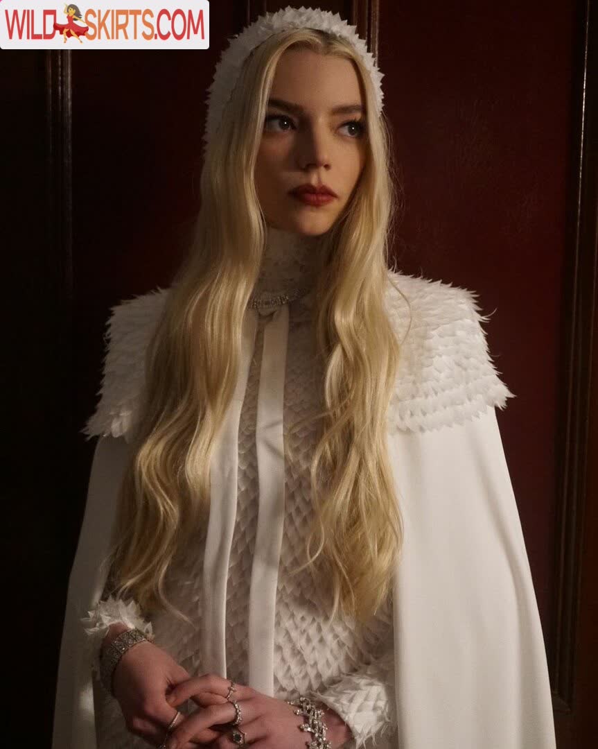 Anya Taylor-Joy nude leaked photo #697