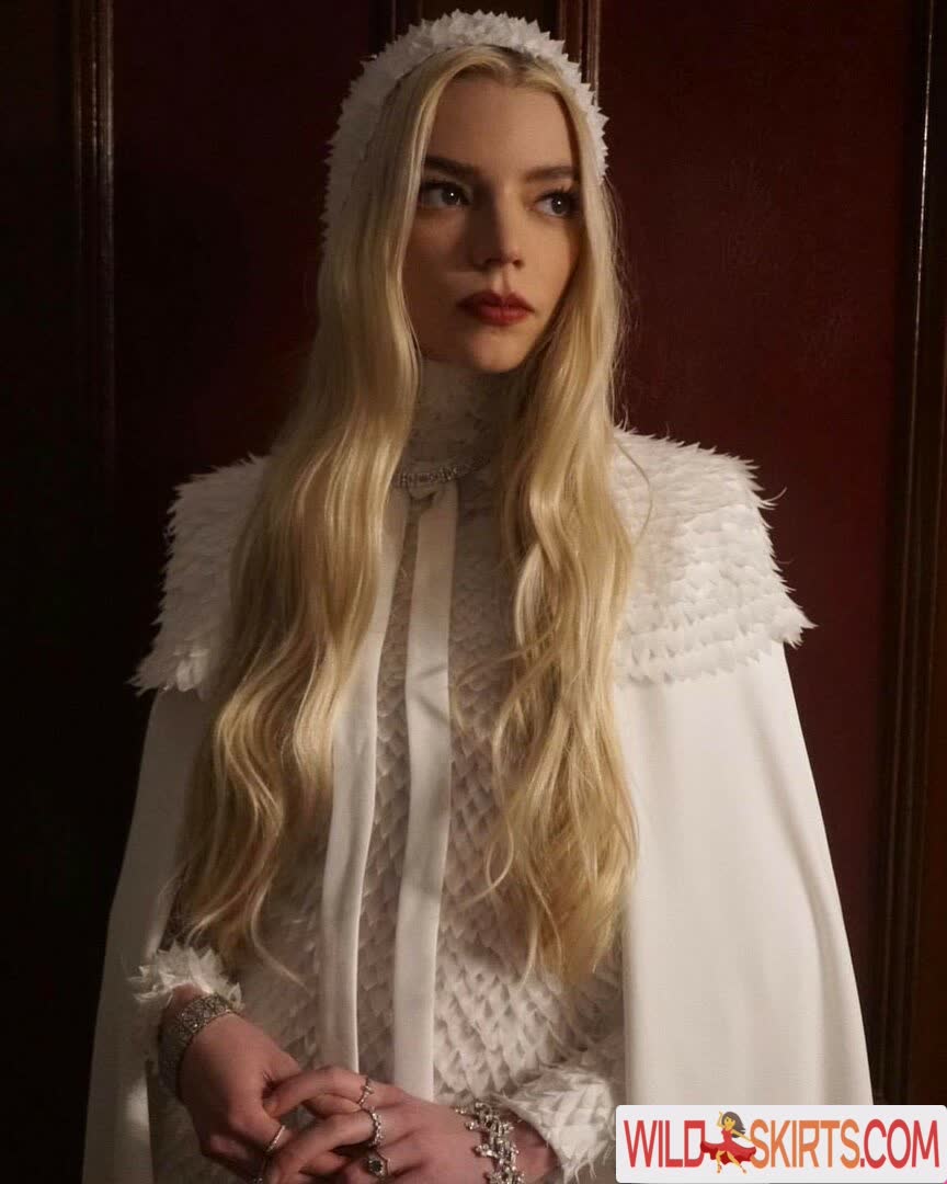 Anya Taylor-Joy nude leaked photo #703