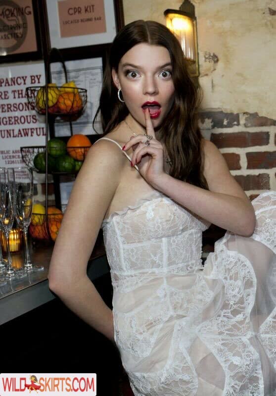 Anya Taylor-Joy nude leaked photo #131