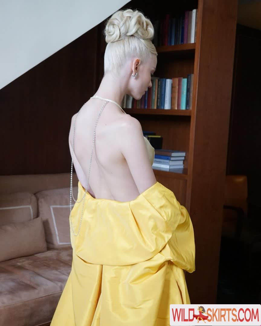 Anya Taylor-Joy / anyataylorjoy / owlicats nude OnlyFans, Instagram leaked photo #7