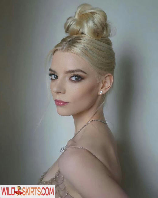 Anya Taylor-Joy / anyataylorjoy / owlicats nude OnlyFans, Instagram leaked photo #649