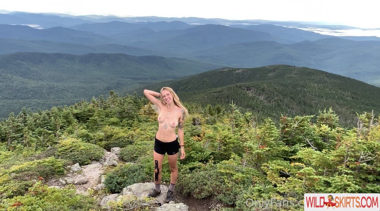 appalachianqueen / appalachianqueen / hikingkitty nude OnlyFans leaked photo #11