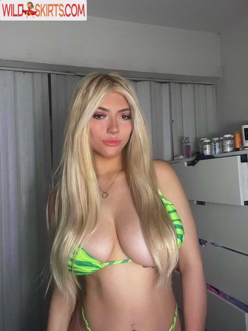 April Hills / april_thehills / aprilhills / aprilhillsxox / aprilxhills nude OnlyFans, Instagram leaked photo #11