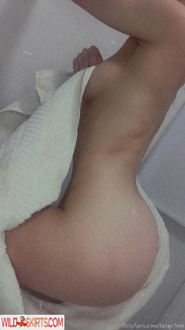 ariafreee / aria.fre / ariafreee nude OnlyFans, Instagram leaked photo #31