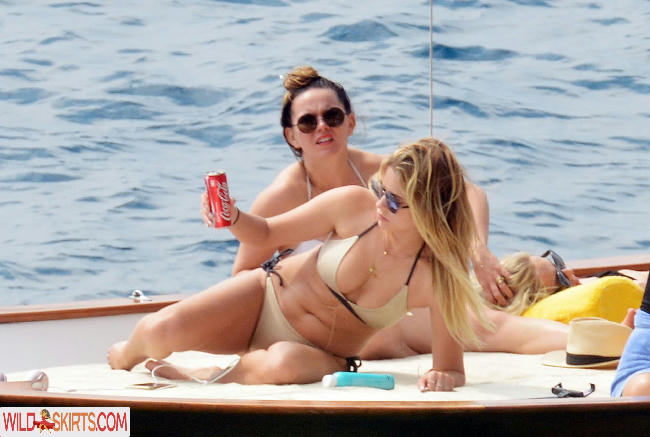 Ashley Benson / AshBenzo / ashley_benson1 / ashleybenson nude OnlyFans, Instagram leaked photo #255