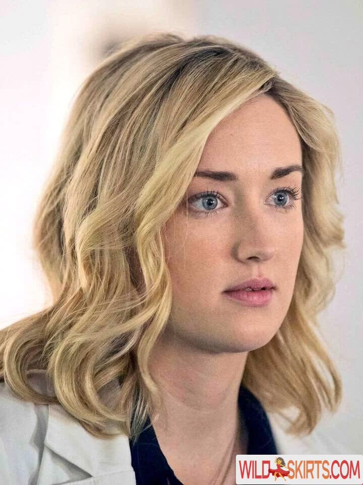 Ashley Johnson / ashleythejohnson / johnsonhubfans / thevulcansalute nude OnlyFans, Instagram leaked photo #4