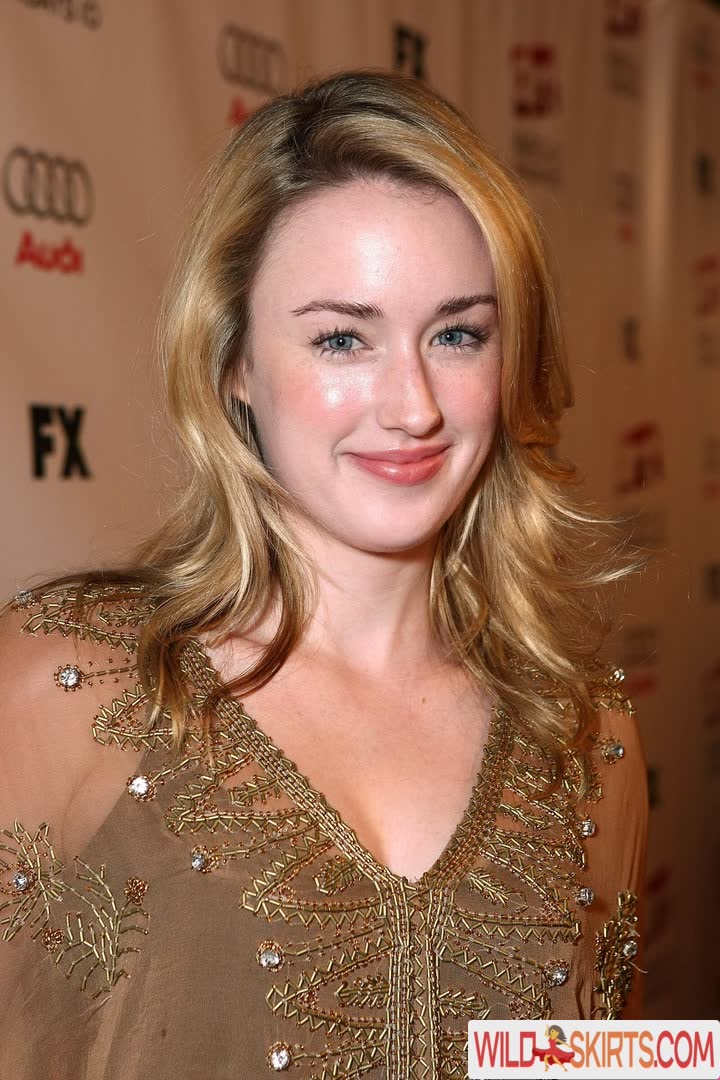 Ashley Johnson / ashleythejohnson / johnsonhubfans / thevulcansalute nude OnlyFans, Instagram leaked photo #6