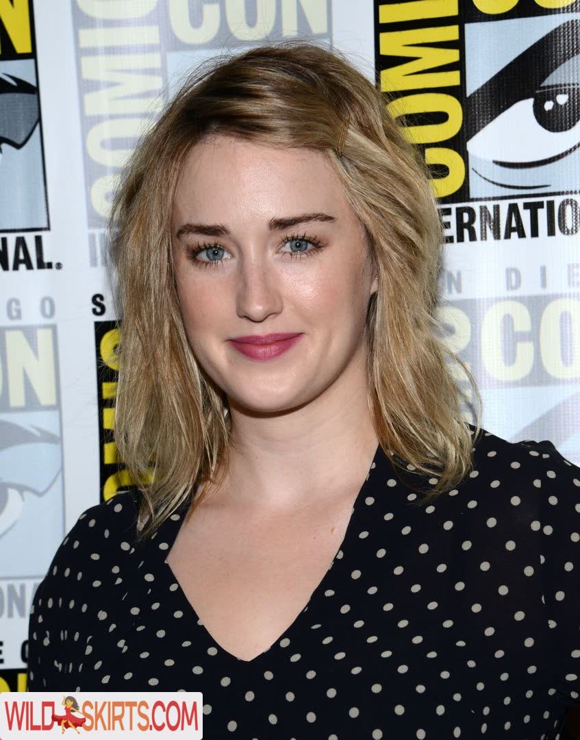 Ashley Johnson / ashleythejohnson / johnsonhubfans / thevulcansalute nude OnlyFans, Instagram leaked photo #13