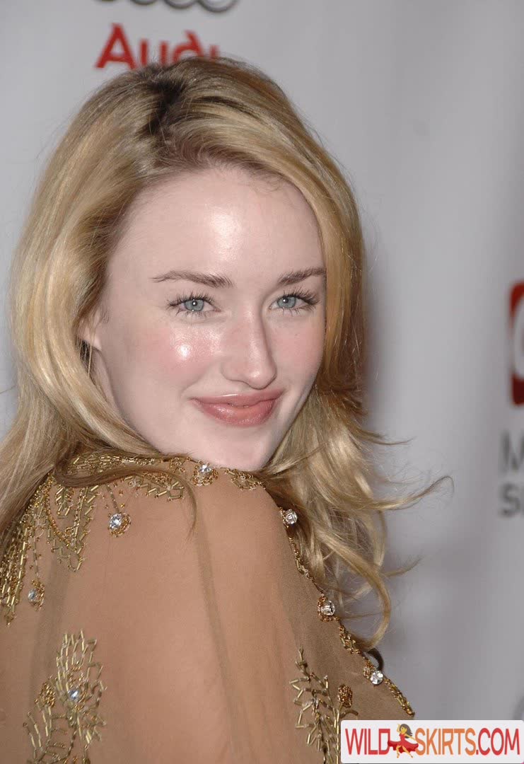 Ashley Johnson / ashleythejohnson / johnsonhubfans / thevulcansalute nude OnlyFans, Instagram leaked photo