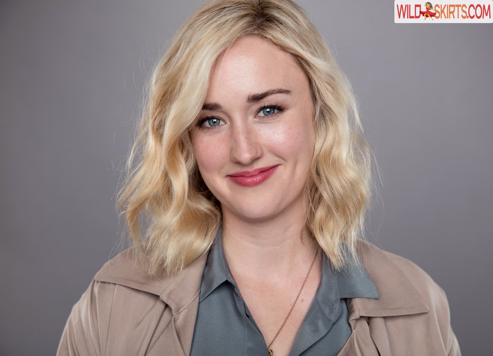 Ashley Johnson / ashleythejohnson / johnsonhubfans / thevulcansalute nude OnlyFans, Instagram leaked photo #5