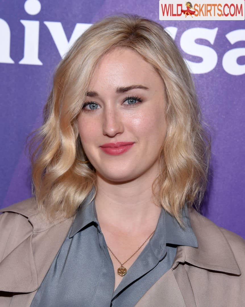 Ashley Johnson / ashleythejohnson / johnsonhubfans / thevulcansalute nude OnlyFans, Instagram leaked photo #9