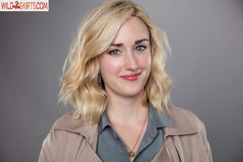 Ashley Johnson / ashleythejohnson / johnsonhubfans / thevulcansalute nude OnlyFans, Instagram leaked photo #30