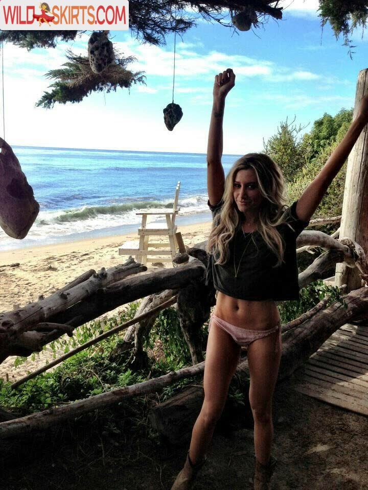 Ashley Tisdale / ashleytisdale nude Instagram leaked photo #18