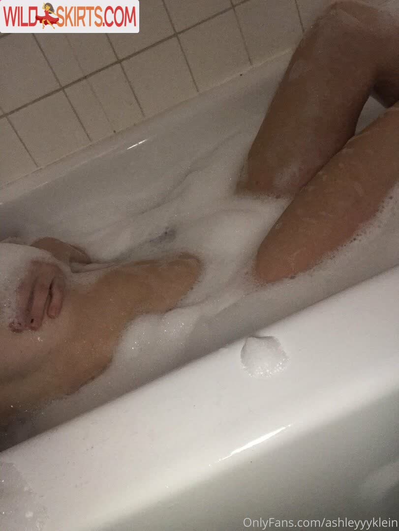 ashleyyyklein / ashleyklein79 / ashleyyyklein nude OnlyFans, Instagram leaked photo #5