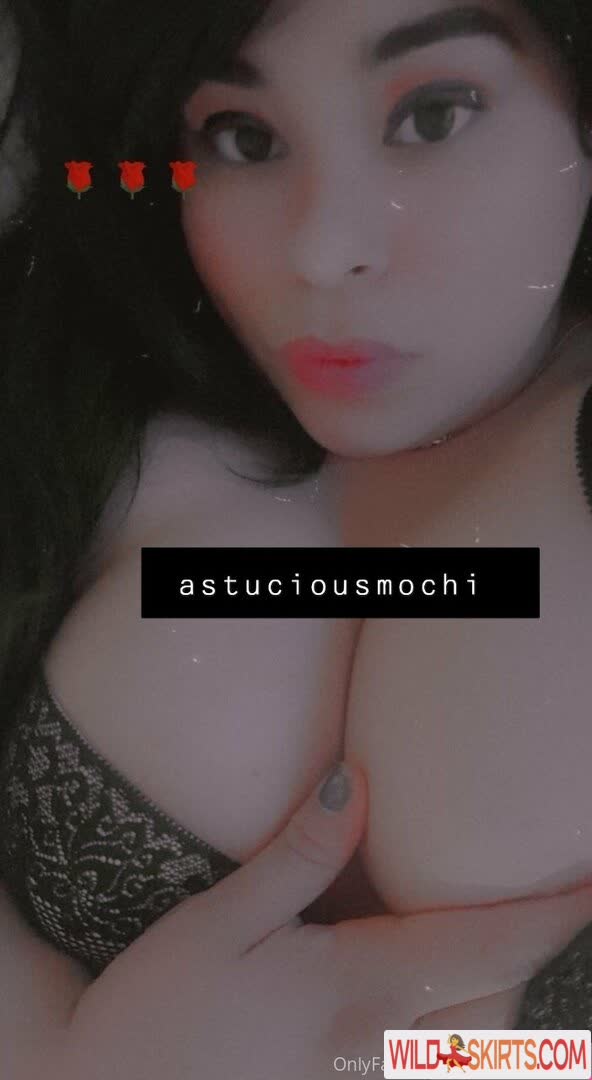 Astuciousmochi nude leaked photo #11