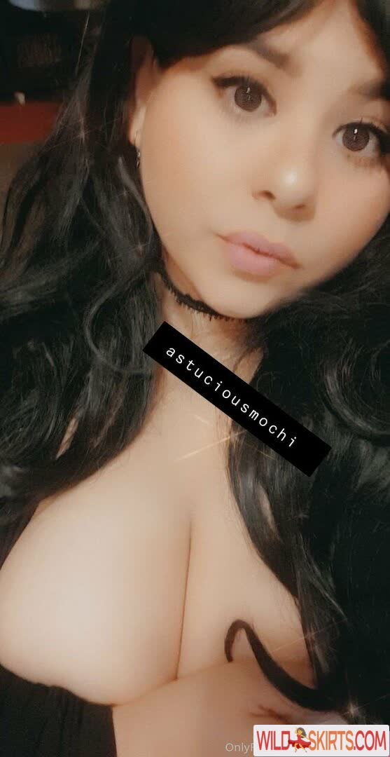 Astuciousmochi nude leaked photo #3