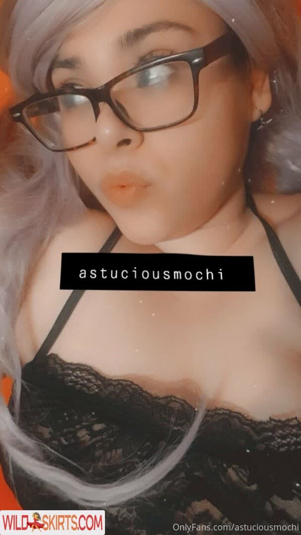 Astuciousmochi nude leaked photo #36