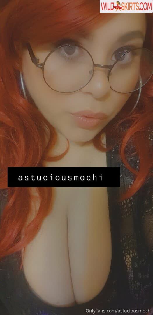 Astuciousmochi nude leaked photo #31