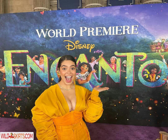 Aulii Cravalho / AuliiCravalho nude Instagram leaked photo #14