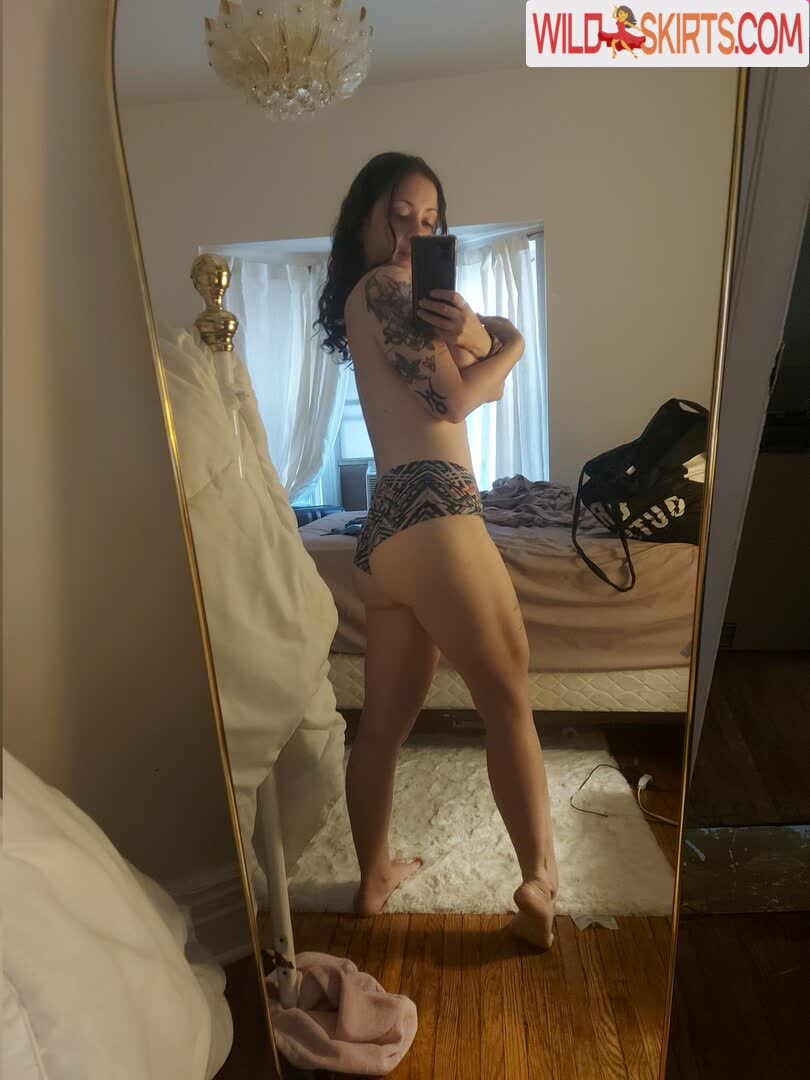 Aurora Haze / MissAuroraHaze / alphagoddessaurora / gamingth0tty nude OnlyFans, Instagram leaked photo #13