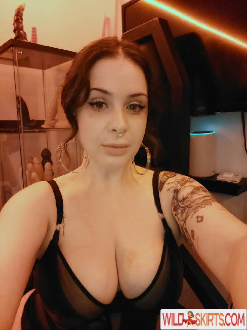 Aurora Haze / MissAuroraHaze / alphagoddessaurora / gamingth0tty nude OnlyFans, Instagram leaked photo #9