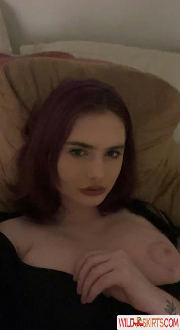 Auroramalak / irresistibleaphrodite / legallyspoodie / princess-malak nude OnlyFans, Instagram leaked photo #5