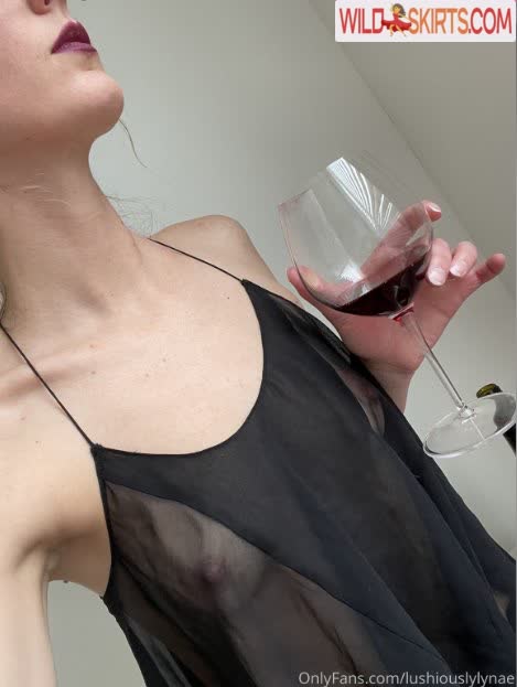 authenticallytipsy / authenticallytipsy / lushiouslylynae nude OnlyFans, Instagram leaked photo #15