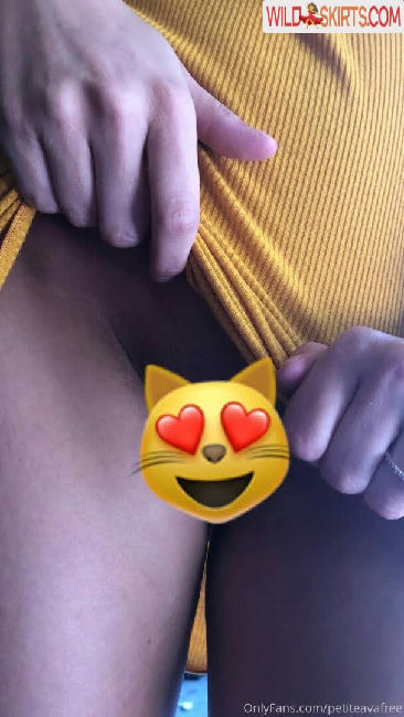 avalink / littleava28 / ofqueen69 / oftopfree nude OnlyFans, Instagram leaked photo #3