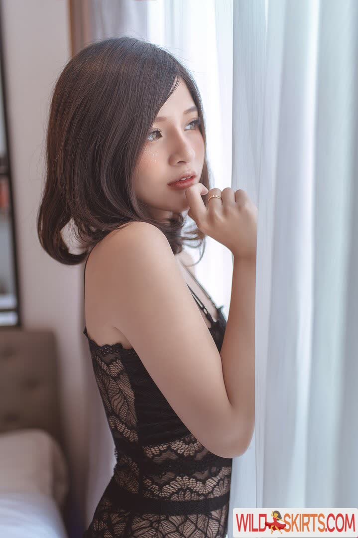 Azami1110 nude leaked photo #24