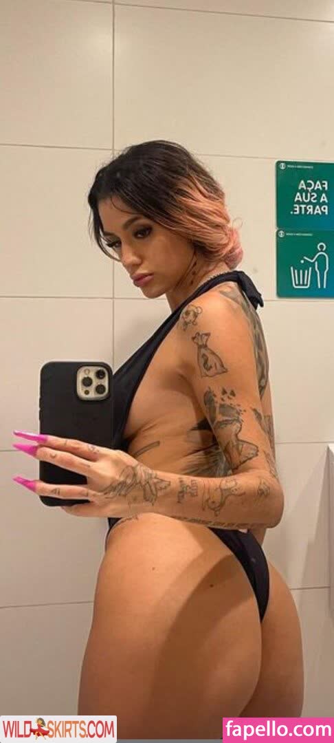 Azzy MC / azzydeiia / azzyfrey nude OnlyFans, Instagram leaked photo #5