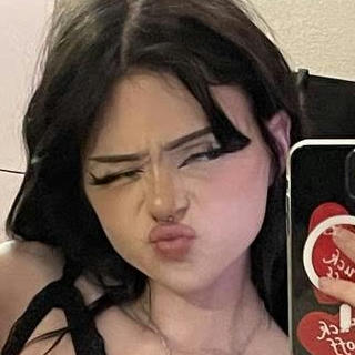 b00b1e nude photos & videos