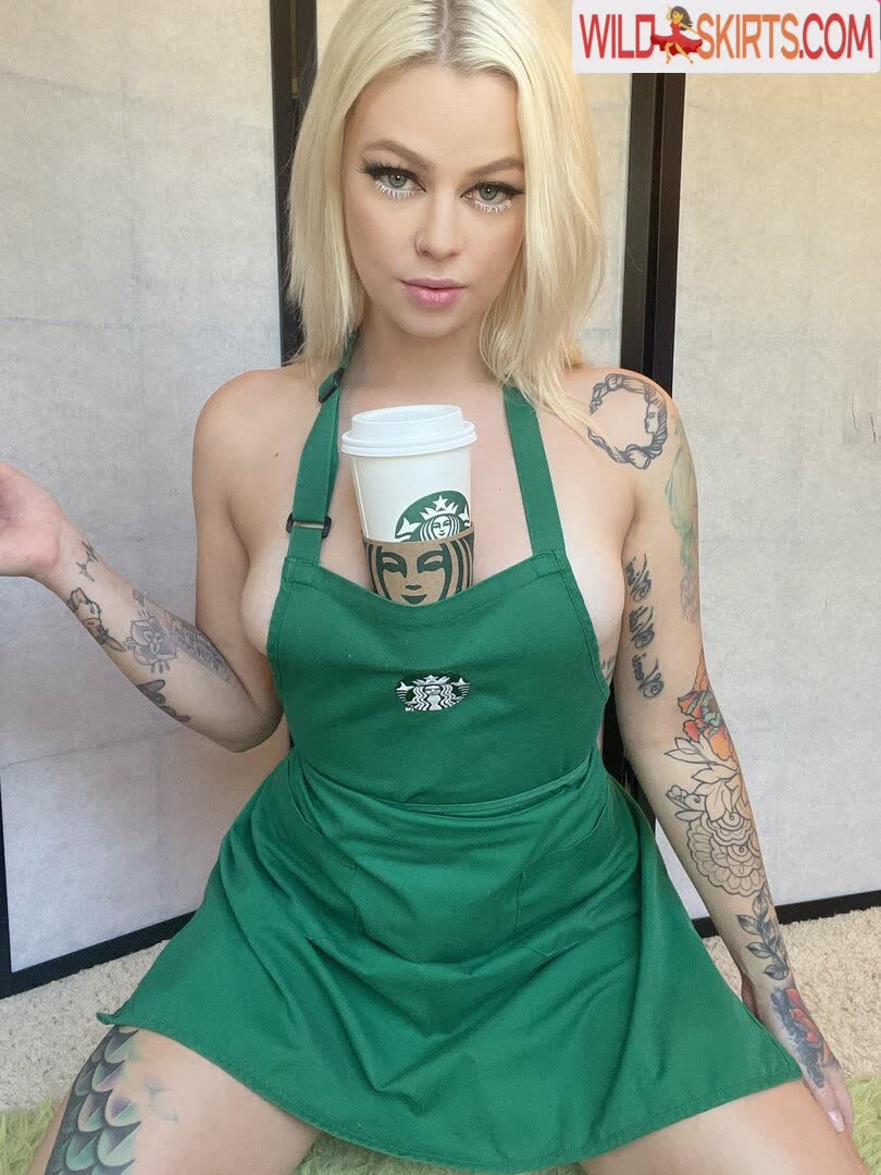 Babes Espresso Baristas nude leaked photo #1