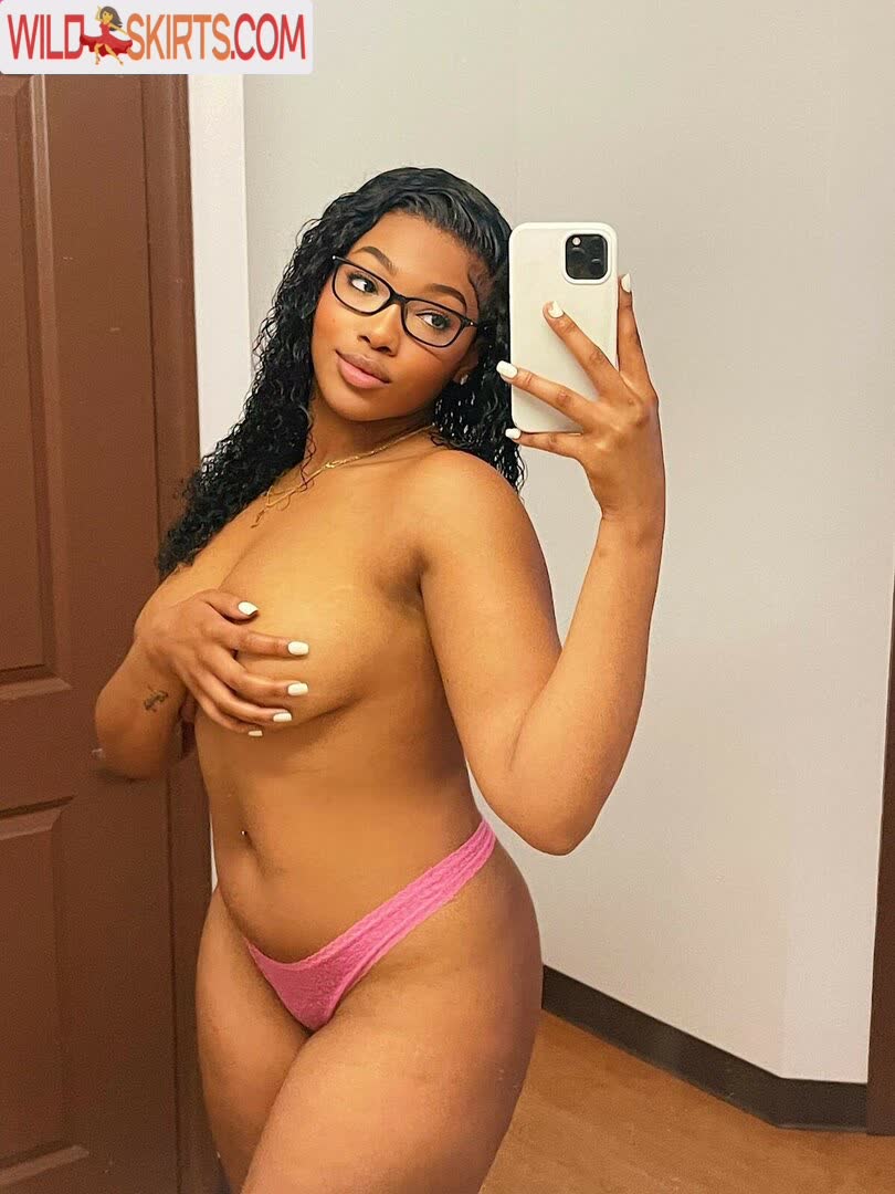 Baddiejoyy nude leaked photo #5