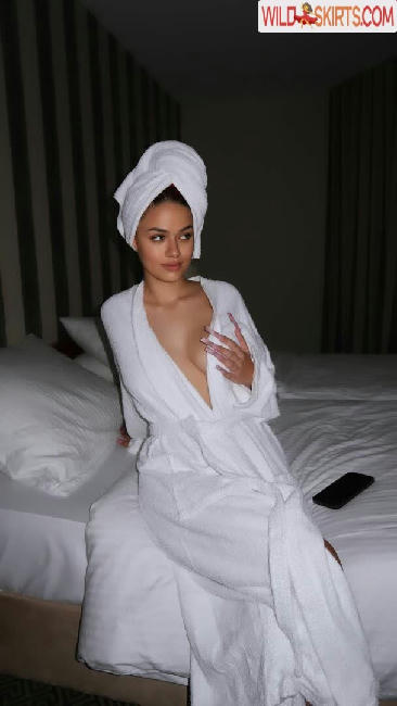 badmomzjay nude Instagram leaked photo #43