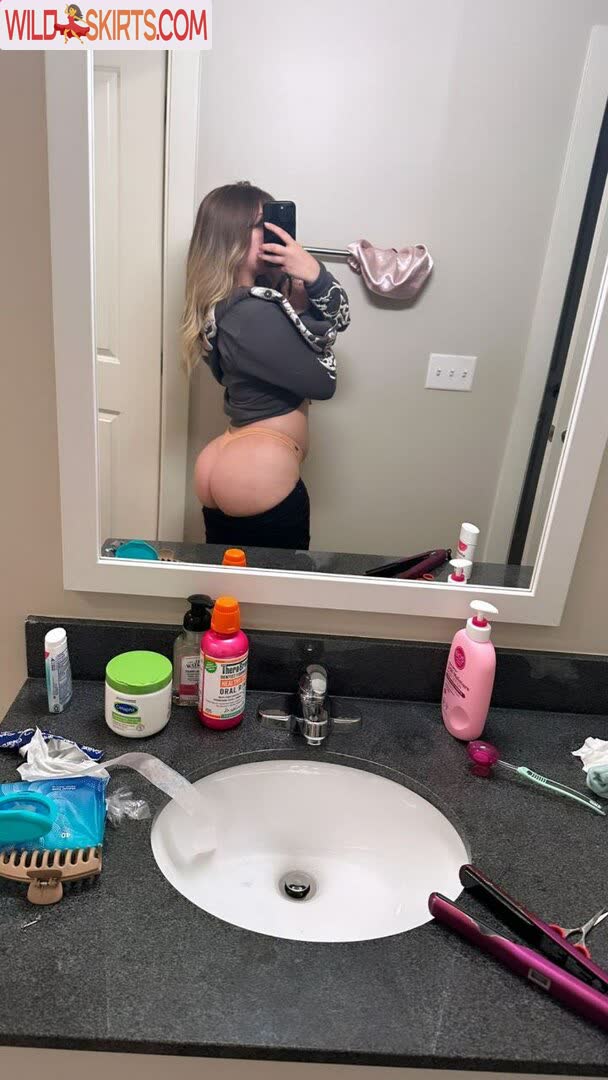 Baileesmithh_ nude leaked photo #12