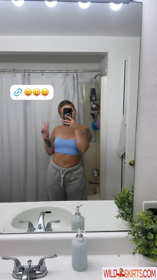 Baileesmithh_ nude leaked photo #17