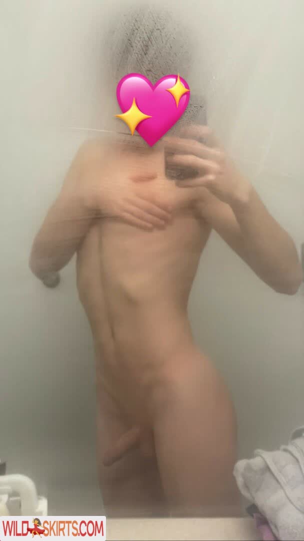 Basedfemboy nude leaked photo #9