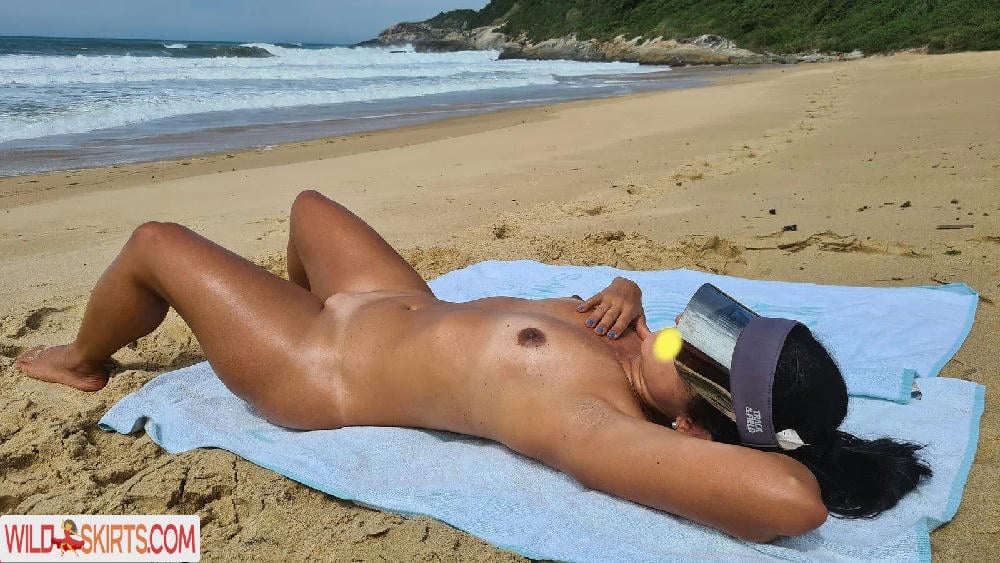 Beach Couple nude leaked photo #36