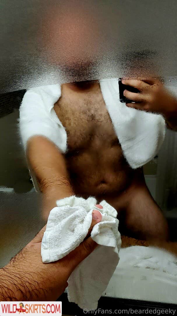 Beardedgeeky nude leaked photo #13